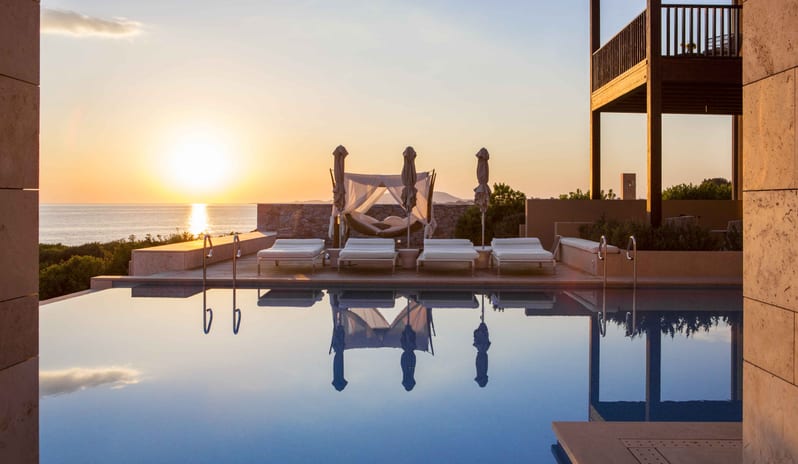 europe-holidays-greece-costa-navarino-the-romanos-a-luxury-collection-resort-costa-navarino-royal-villa-koroni